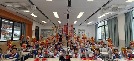丙午骐骥迎鸿运，学子驰骋创未来——梅园实验学校开学有礼、有理、有“利是”