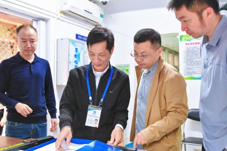 细抓实备迎开学，凝心聚力启新程——罗湖区教育局领导到景贝小学开展2026年春季开学检查工作