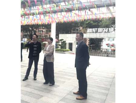 肯定特色办学成果 寄语学校再创佳绩--罗湖区教育局领导率队检查松泉实验学校春季开学工作