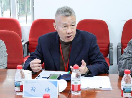 开学检查暖校园，精准指导促提升——罗湖区教育局副局长陈亚桥一行到龙创实验学校检查指导