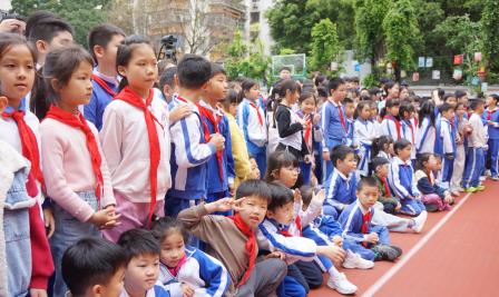 课间小舞台，绽放大光彩 ——深圳市南湖小学课间15分钟“我的小舞台”音乐活动首秀精彩纷呈