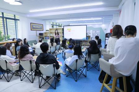 悦见同行 阅启新程——深圳市仙桐实验小学青年共同体读书分享会暨国家中小学智慧教育平台培训会议