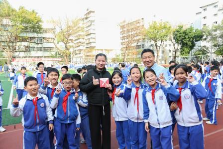 春风十里，不如校园有你——罗湖实验学校庆祝“三八”国际劳动妇女节活动