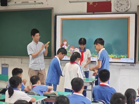专业领航破茧路 新质赋能向远行——碧波小学迎接区教科院“破茧”行动教学视导