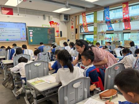  罗湖外语小学第八届“纯真杯”教学研讨活动启动