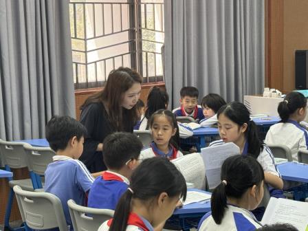 教案变脸焕新彩，书香课堂启新程——深圳市水库小学举行整本书阅读教学专题研讨暨吴海红名师工作室“教案变脸”研讨活动