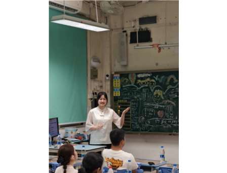 聚力“十五五”，携手向未来 ——滨河小学召开2025-2026学年度第二学期家长会