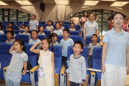 罗湖外语小学迎来幼儿园萌娃探校