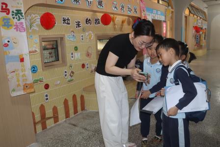 罗湖外语小学迎来幼儿园萌娃探校