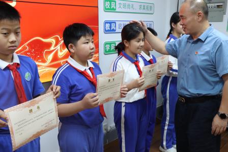 助人自助 阳光成长——太白实验学校心理委员聘任暨专题培训圆满举行