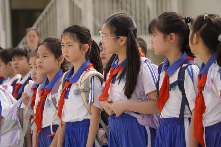 罗湖外语小学孩子走进莲塘海关开展实践研学活动