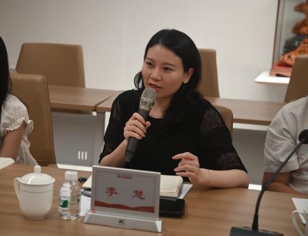 四月春深培新桂，满园暖意育初林 ——桂园中学举行实习教师见面会