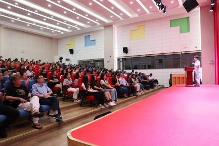 家校共育启新程 携手同心向未来 —— 深圳市向西小学成功举办 2025-2026 学年第二学期五、六年级家长会