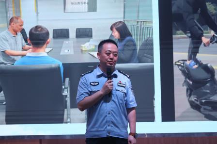 簕杜鹃禁毒宣讲团走进草埔小学