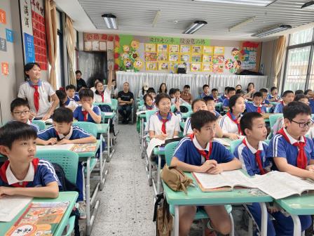 双向奔赴，共育花开——莲塘小学开展2025-2026学年第二学期教学开放日活动