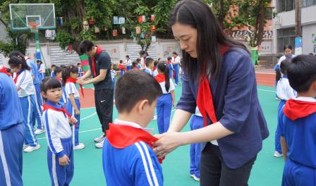 红领巾映照童心梦，新征程共赴新未来 ——深圳市南湖小学 2026 年新队员入队仪式圆满举行