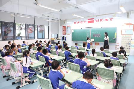 专家视导明方向 数智赋能育新质 ——罗湖区教科院莅临红桂小学开展教学视导活动