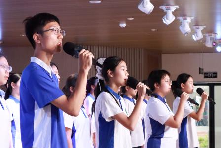 一班一心共拼搏，唱响成长每一刻——翠园文锦中学第35届校园文化艺术节系列活动之第二届“班班有歌声”合唱比赛圆满落幕