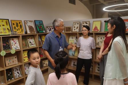 罗湖外语小学开展第七届中英文阅读文化节“星光阅读夜”活动