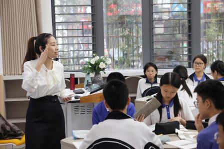 校际教研促交流，携手共进谋发展 —— 惠州教师团赴深北莫附属布心中学开展教研交流活动