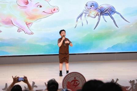 桃园小学第四届“星光阅读夜”暨全民阅读活动圆满举行