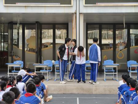 向欺凌说不，为友善赋能 ——深圳市翠北实验小学主题升旗仪式（第七周） 　　