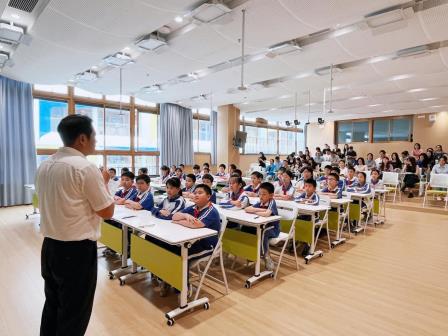 AI赋能，循证生长——“AI循证教学评一体化”数学研讨活动暨莲南教育集团第八次集体教研圆满举行