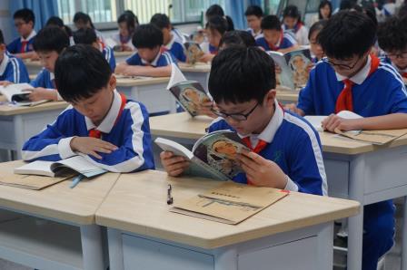 书香润校园 共读促成长 ——罗湖小学开展全民阅读周系列活动之整本书阅读