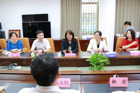 破茧启新程 视导促成长丨罗芳小学迎接2025届新教师“10项基本功”过关考核暨教育教学常规视导