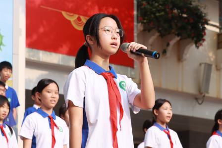 向阳生长，蓄力冲刺——翠园文锦中学举行青春励志主题活动暨期中考试动员大会