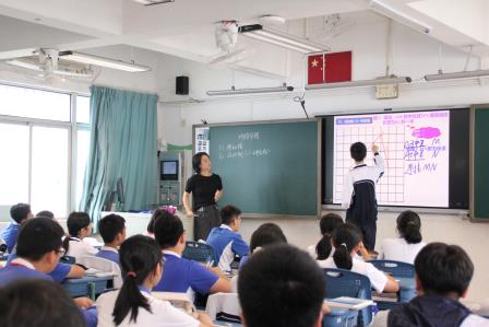 校际携手共促发展 教研同行赋能成长 ——惠州一中惠港校区骨干教师团队赴罗湖外语初中学校交流研讨