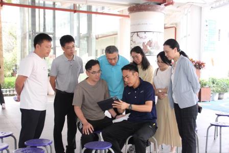 校际携手共促发展 教研同行赋能成长 ——惠州一中惠港校区骨干教师团队赴罗湖外语初中学校交流研讨