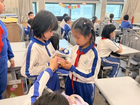 罗湖外语小学携手中医院开展“一班级一中医”主题活动