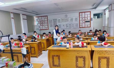 “趣”探小学 ，“幼”见成长——罗湖区爱德堡幼儿园大班小朋友走进深圳市红桂小学参观学习