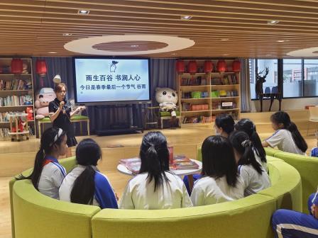 从一本好书开始，让书香浸润童年—— 深圳市翠北实验小学携手深圳书城共赴书香之约