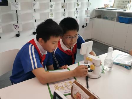 探秘前沿实验室，畅游生态科技圈——翠竹外国语实验学校“每周半天计划”走进万思未来馆