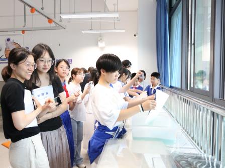 党建引领促教研，新质课堂展风采——深圳市莲南教育集团召开第九次集体教研（美术学科）暨集团党委4月工作例会