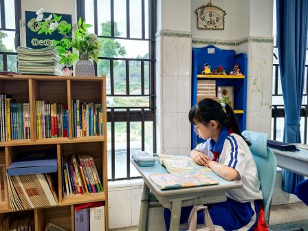 五地同读半小时，安芳少年品书香——深圳市莲南教育集团安芳小学举办世界读书日主题阅读活动