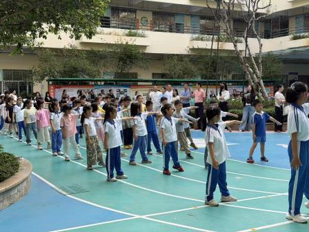 走进课堂，看见成长 —— 碧波小学 2026 年春季家长开放日圆满举行