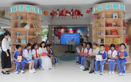 深圳市南湖小学举办“繁星闪烁，童心阅读”主题活动迎接第31个世界读书日