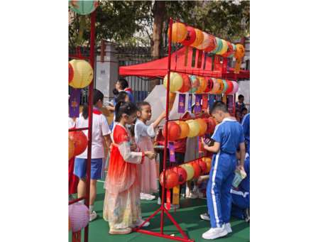 桂园小学“我喜欢诗经——4·23图书馆日”主题活动圆满落幕