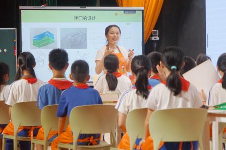 巧手生绿 减塑践行  —— 罗湖小学亮相深圳市小学劳动教育教学研讨活动