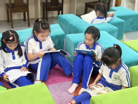 书香盈满仙桐 阅读浸润童心——深圳市仙桐实验小学全民读书活动周暨世界读书日主题系列活动