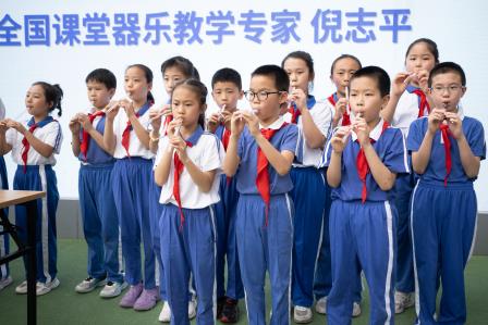 “多科聚力制乐器，人机协同奏华章”——深圳市翠竹外国语实验学校第十八届校园文化艺术节开幕啦！