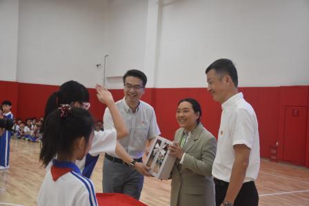 松风鹏城春深姊妹情长 泉韵科创同心共育未来--曾挺宇名书记工作室系列活动之深港姊妹学校联谊活动圆满举行