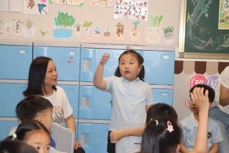 罗湖外语小学迎来梧桐新居幼儿园萌娃探校
