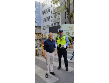 罗湖交警护航校园安全守护师生出行平安——筑牢校园周边交通安全防线打造平安上学路
