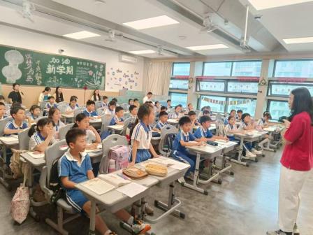  罗湖外语小学“纯真杯”新质课堂教学研讨活动第八周精彩延续