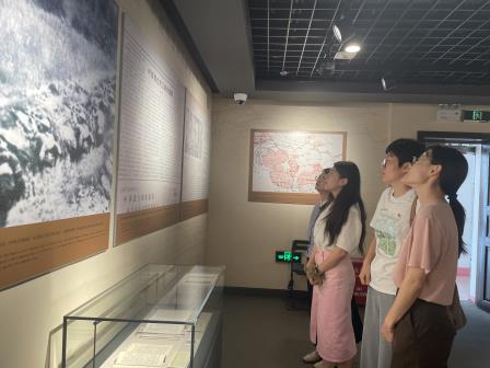 红色基因薪火传 青春向党绽芳华 —— 罗湖小学开展党建引领青年教师红色地标探访活动