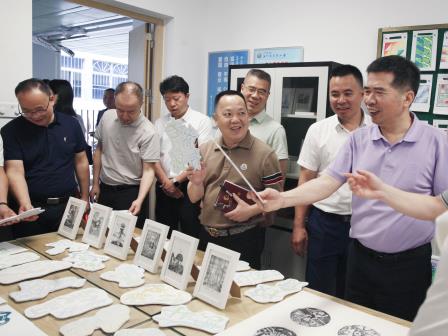 共探特色办学路径 深耕新质课堂改革 ——罗湖・潮安教育交流暨黄黎明名校长工作室研讨活动在东昌小学举行